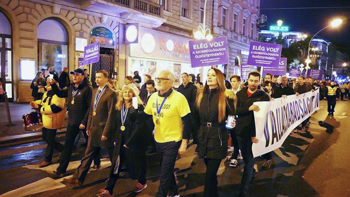 Jeff Pomerantz leading the November 18, 2017, religious freedom march in Budapest, Hungary