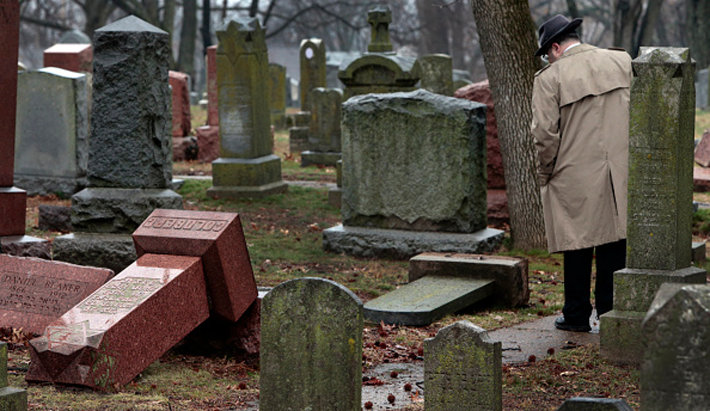 Jewish cemetery vandalized